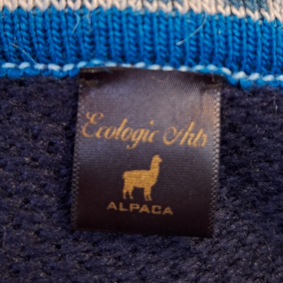 🦙NWOT ECOLOGIC ARTS alpaca wool sleeved poncho in vibrant blues. Size S - Picture 8 of 9